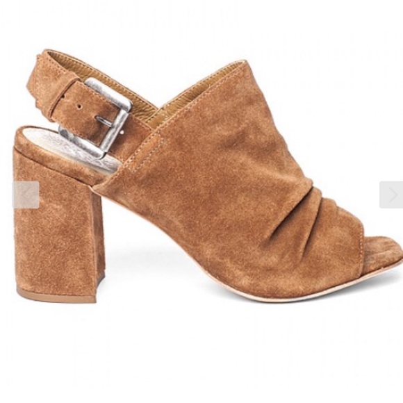 💕SALE💕Matisse Taupe Suede Kellen Slingback Pumps - Picture 2 of 8